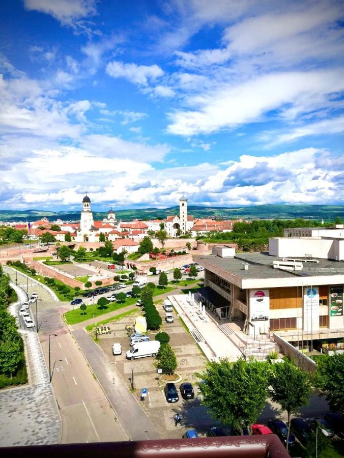 Midsummer Boulevard Apartment Alba Iulia Exterior photo