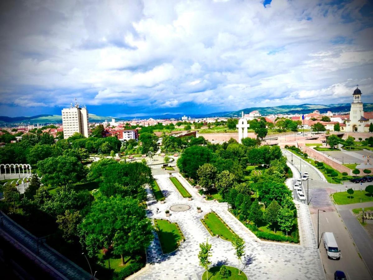 Midsummer Boulevard Apartment Alba Iulia Exterior photo